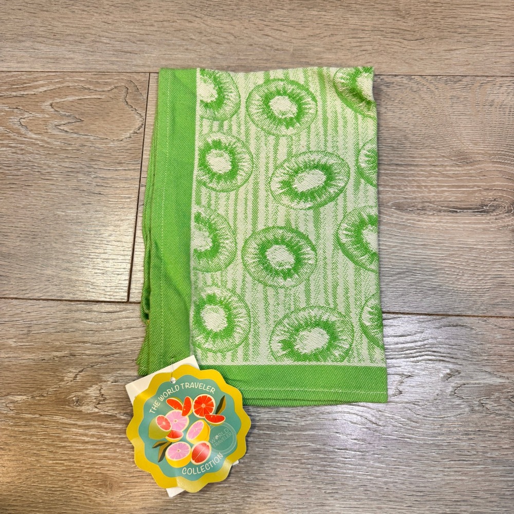NWT Giaquinto Italy Kiwi Fruit Placemat The‎ World Traveler Collection Green